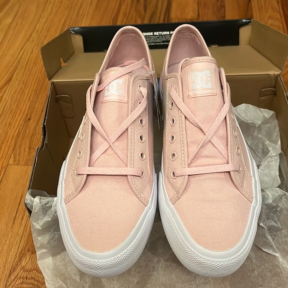 NWT- Light Pink DC Sneakers!! - Picture 2 of 6